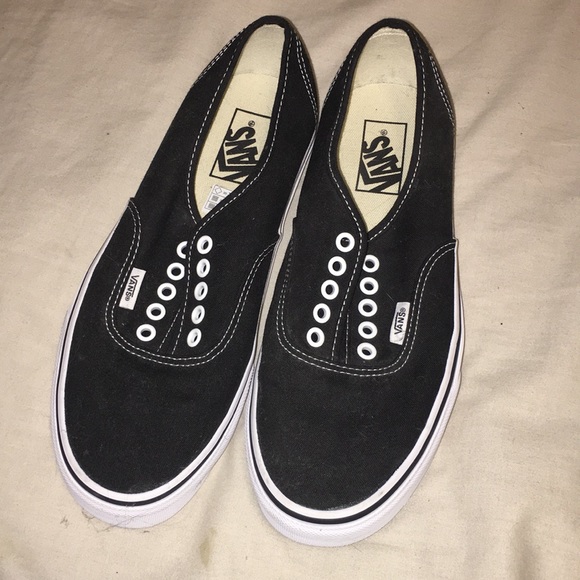 black vans with no laces